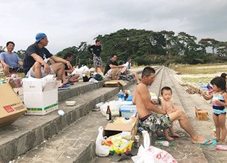 夏は家族も一緒にBBQ！